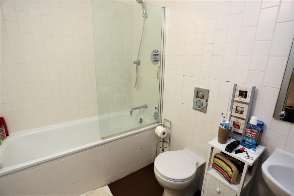 Amey Court, Grosvenor Rise East, Walthamstow, London, E17