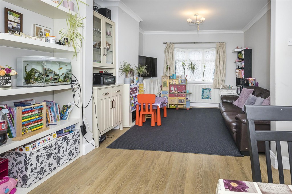 Douglas Avenue, Walthamstow, London, E17