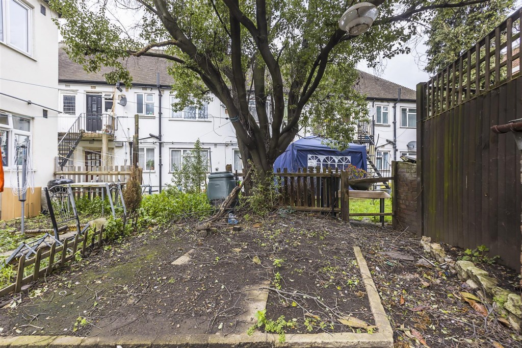 Dawlish Road, Leyton, London, E10