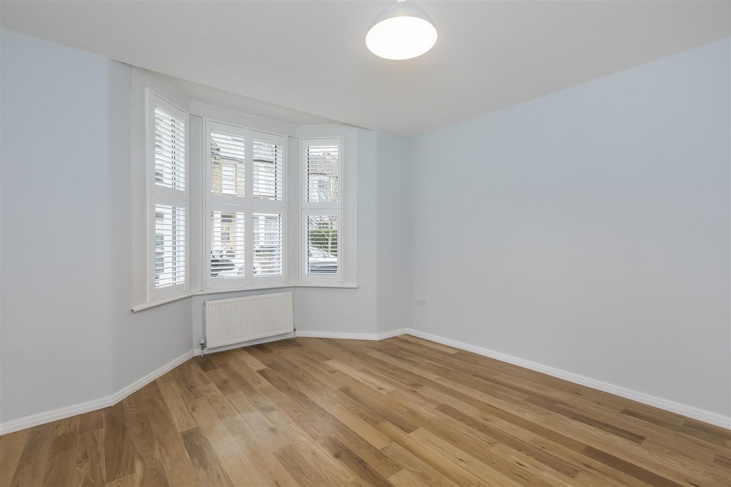 First Avenue, Walthamstow, London, E17