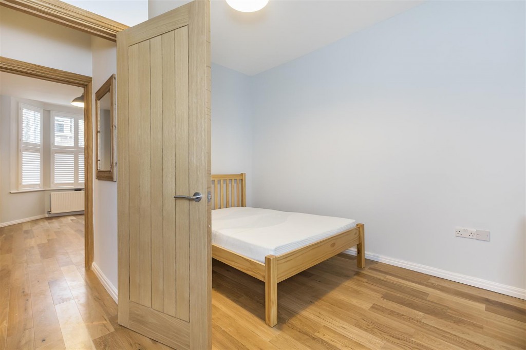 First Avenue, Walthamstow, London, E17