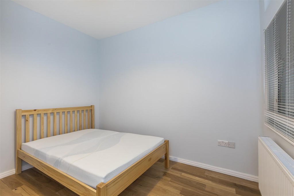 First Avenue, Walthamstow, London, E17