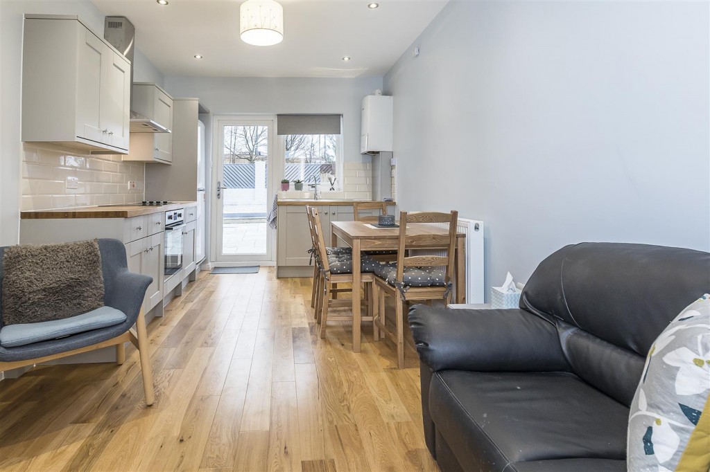First Avenue, Walthamstow, London, E17