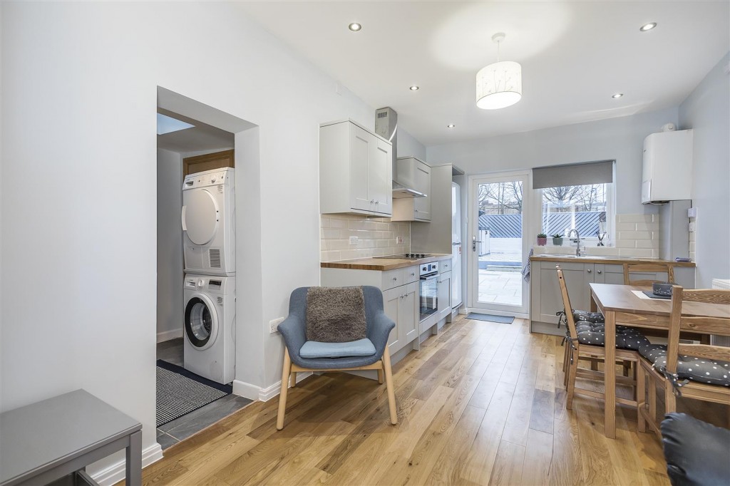 First Avenue, Walthamstow, London, E17