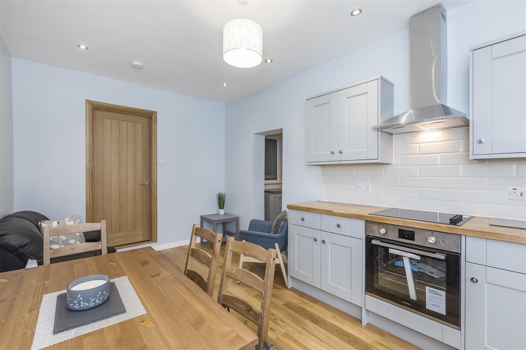 First Avenue, Walthamstow, London, E17