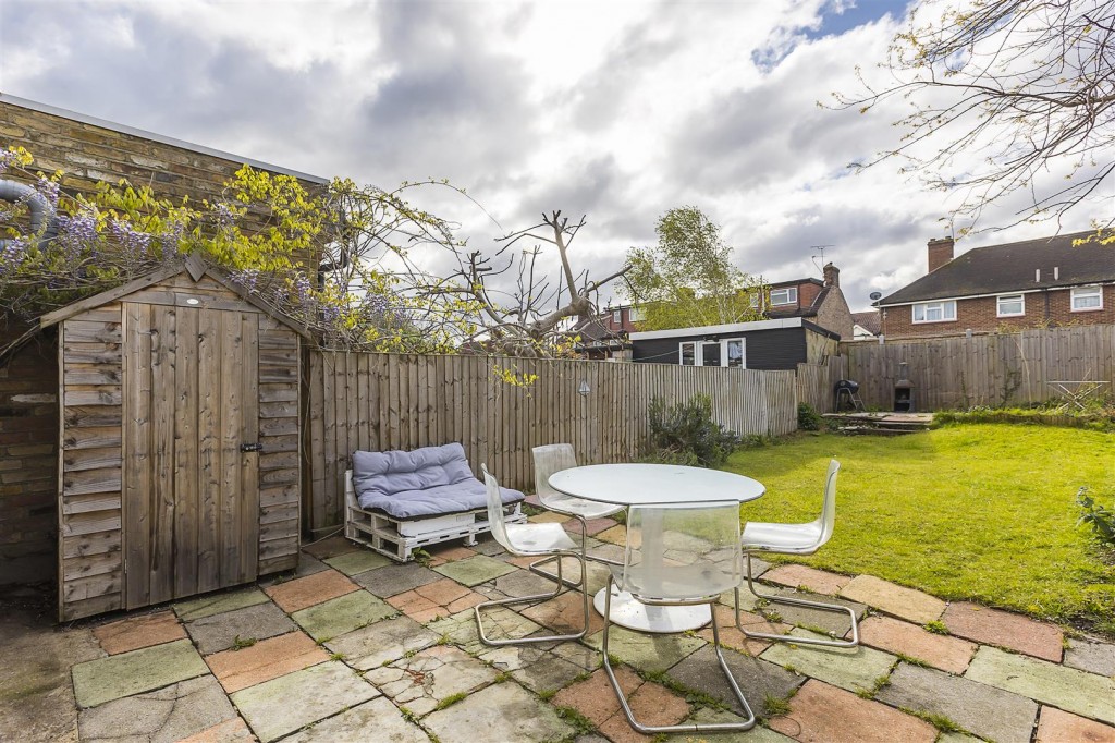 Liverpool Road, Leyton, London, E10