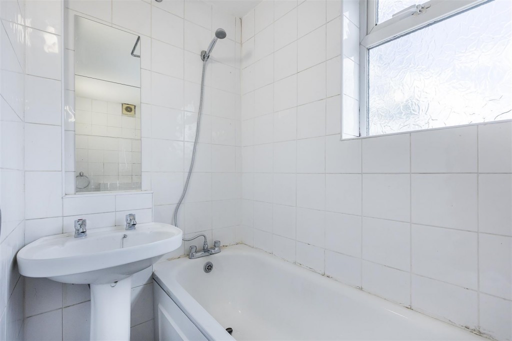 Winchester Road, Chingford, London, E4