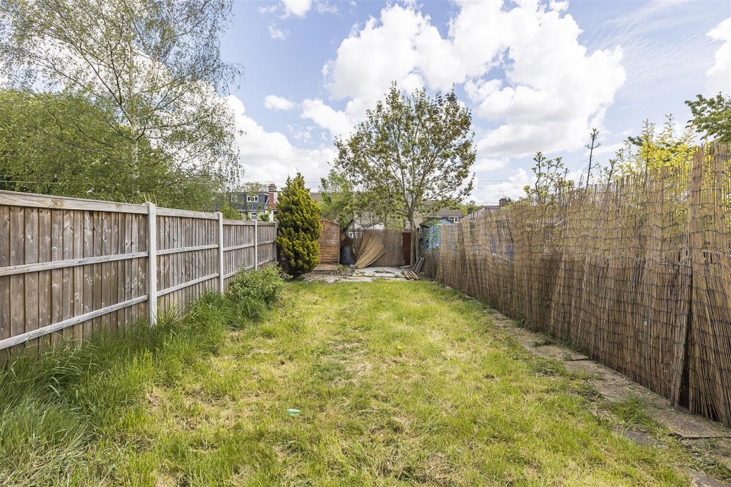 Winchester Road, Chingford, London, E4