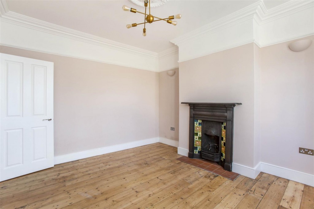 Chelmsford Road, Walthamstow, London, E17