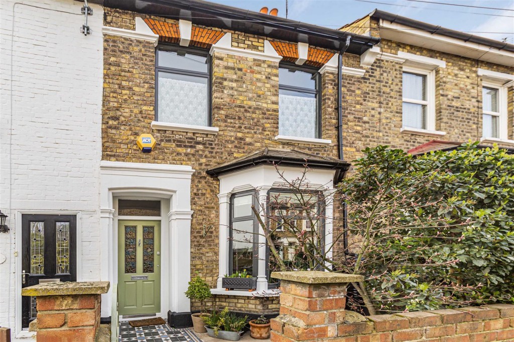 Ravenswood Road, Walthamstow, London, E17