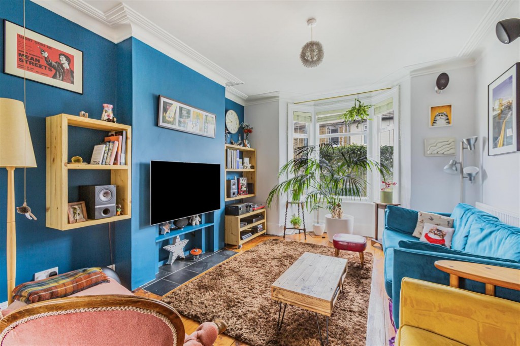 Ravenswood Road, Walthamstow, London, E17