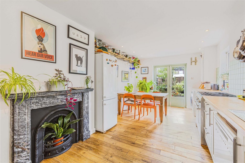 Ravenswood Road, Walthamstow, London, E17