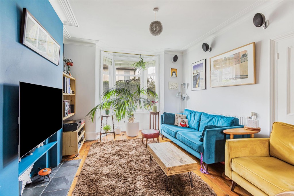 Ravenswood Road, Walthamstow, London, E17