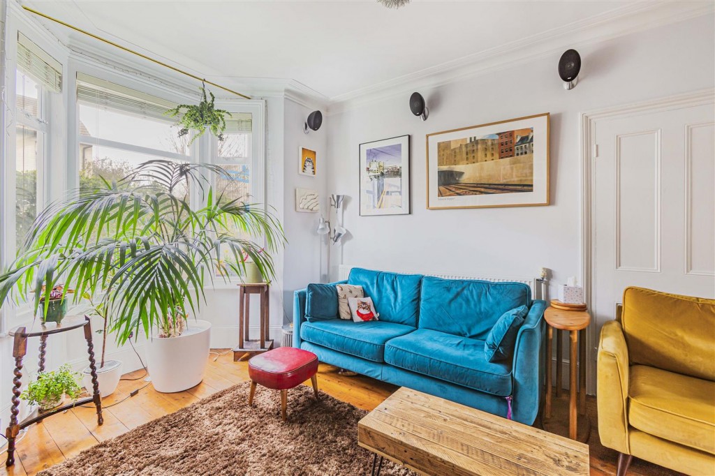 Ravenswood Road, Walthamstow, London, E17