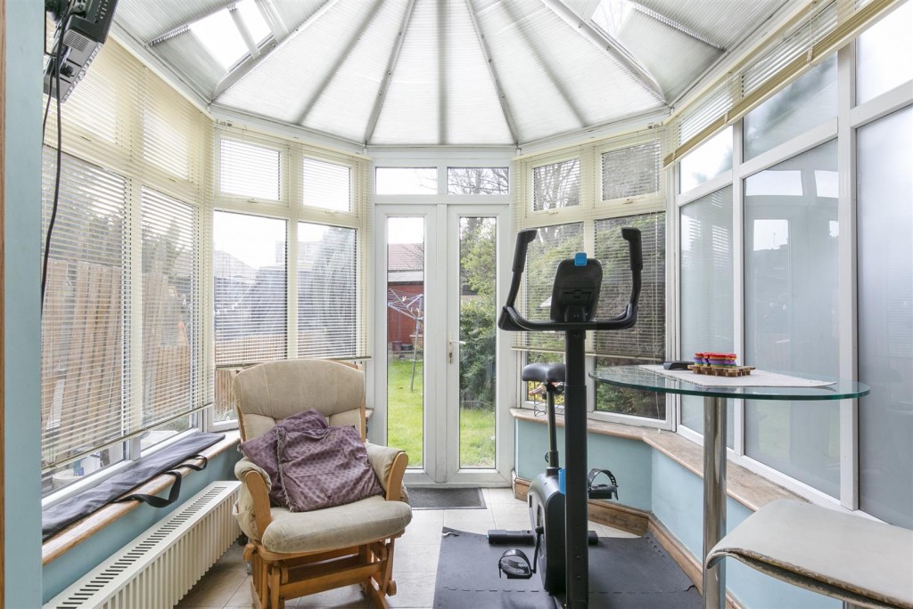St. Johns Road, Walthamstow, London, E17