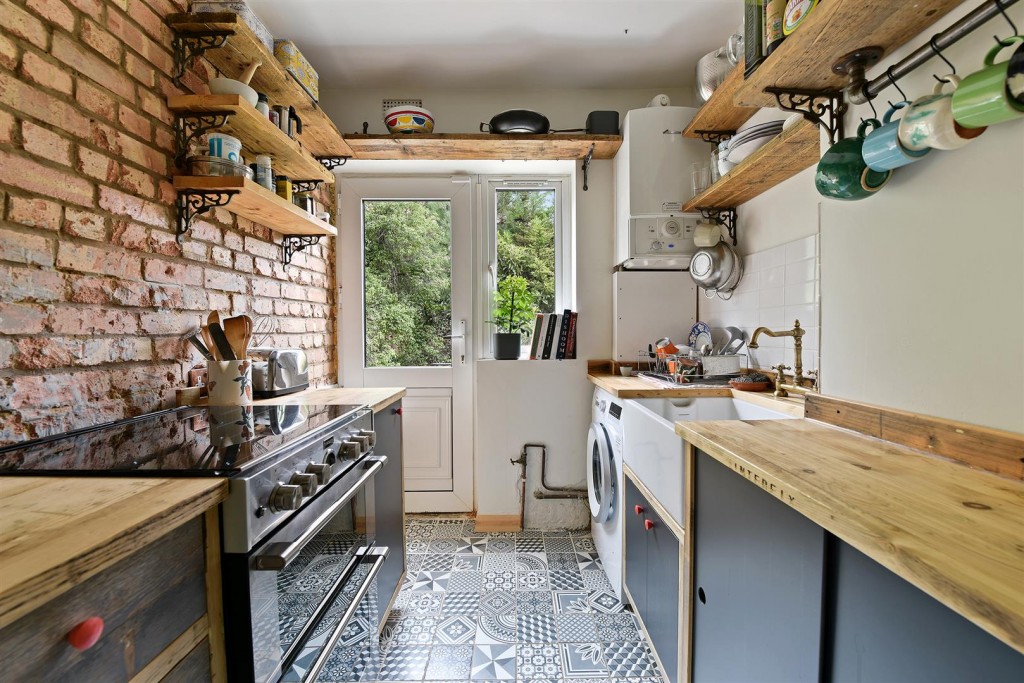 Dawlish Road, Leyton, London, E10