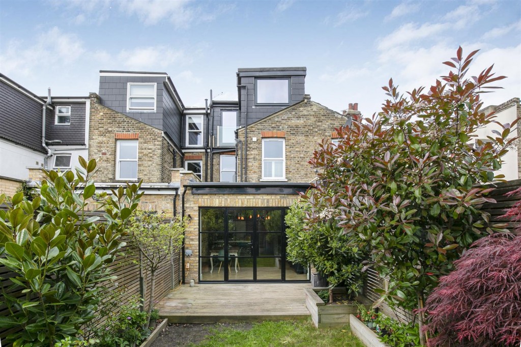 Chelmsford Road, Walthamstow, London, E17