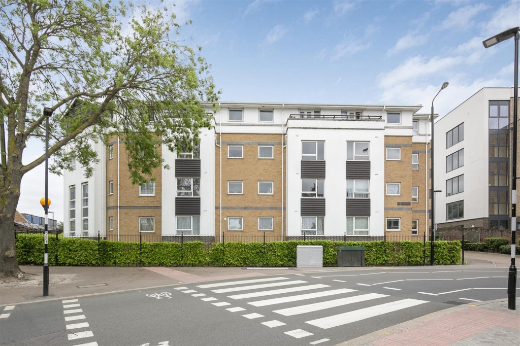 Firmans Court, Wood Street, Walthamstow, London, E17