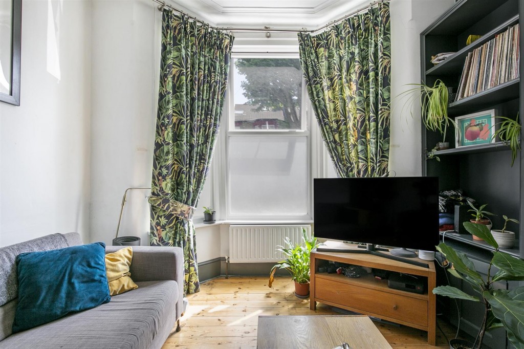 Warren Road, Leyton, London, E10