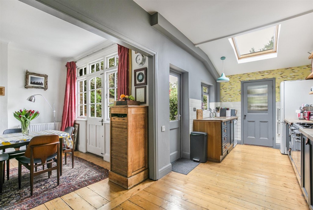 Nottingham Road, Leyton, London, E10