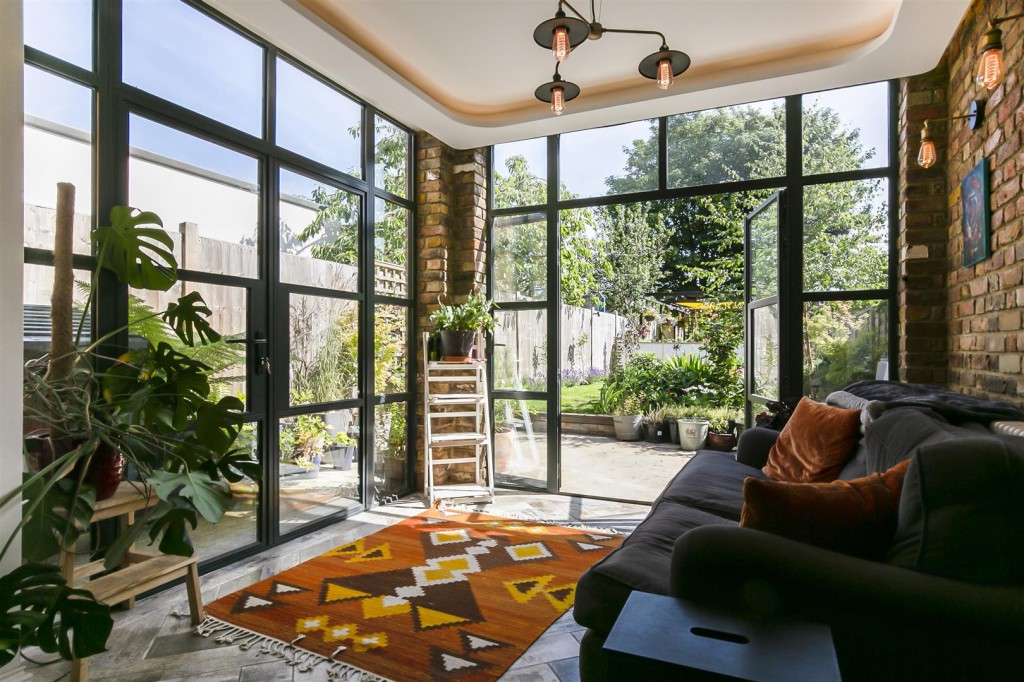 Goldsmith Road, Leyton, London, E10