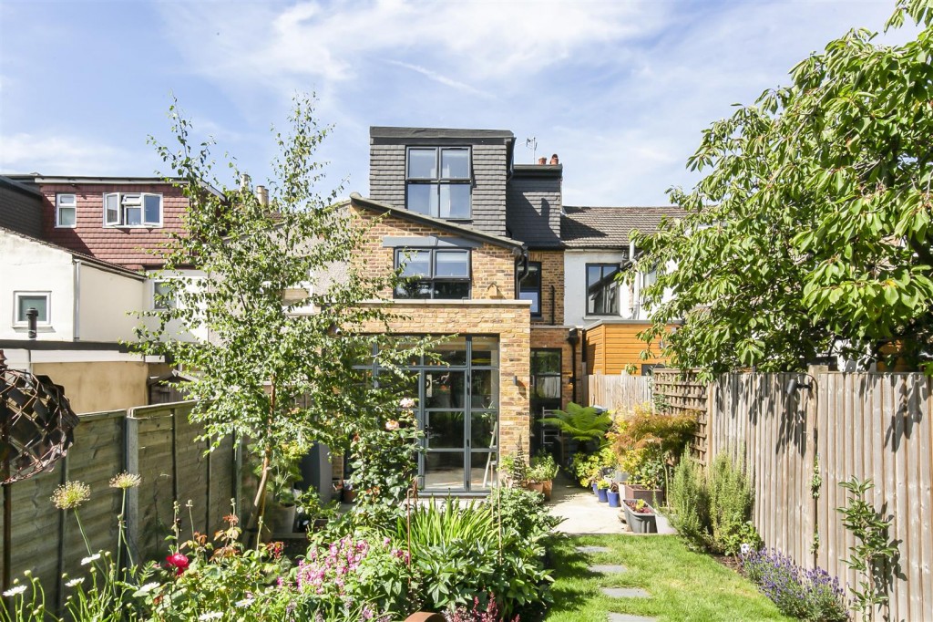 Goldsmith Road, Leyton, London, E10
