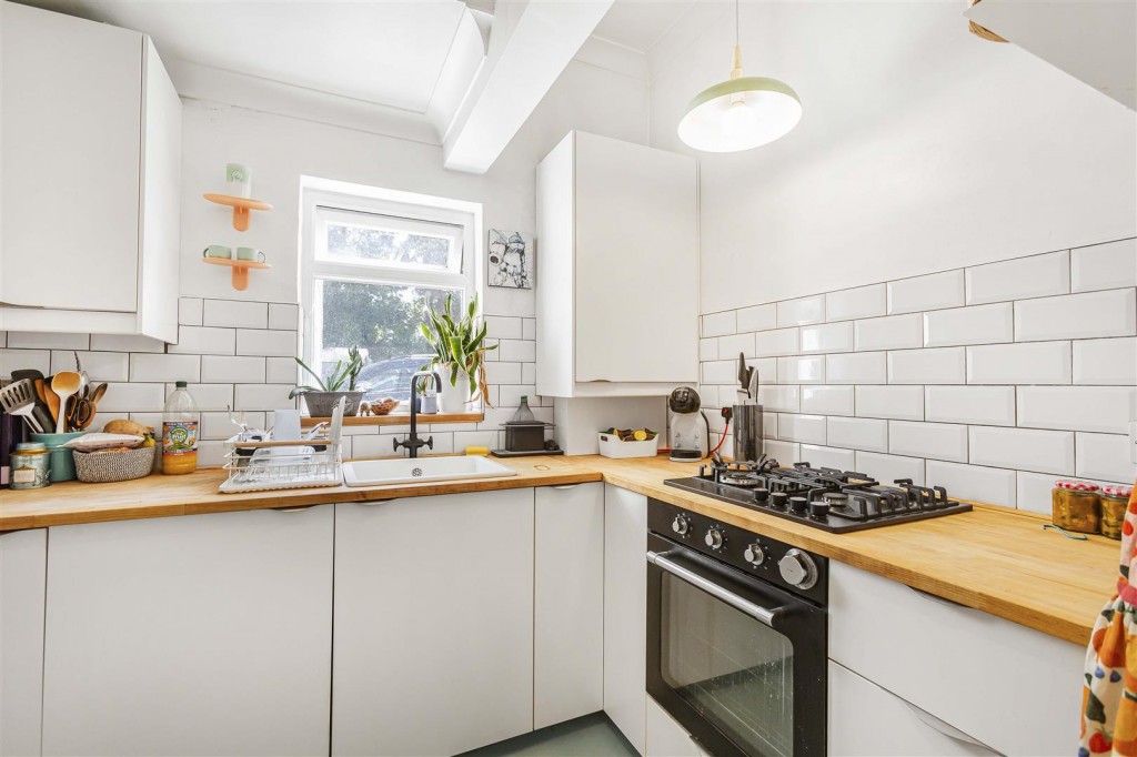 St Mary Road, Walthamstow, London, E17