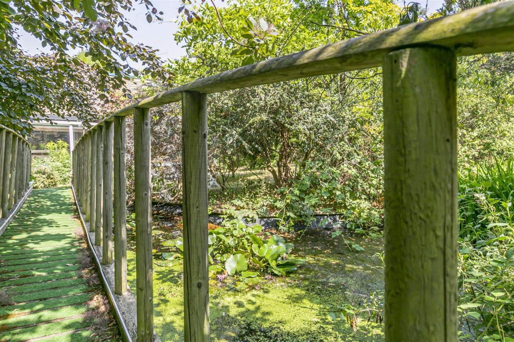 Whole Plot, Hollywood Way, Woodford Green, Essex, IG8