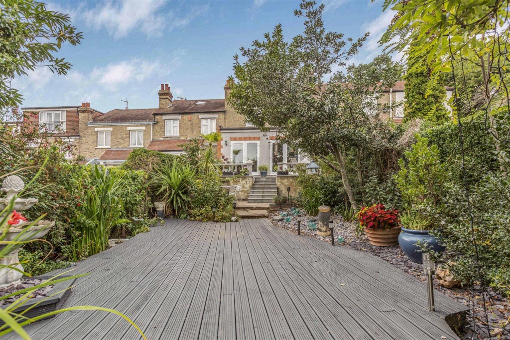 Pole Hill Road, Chingford, London, E4