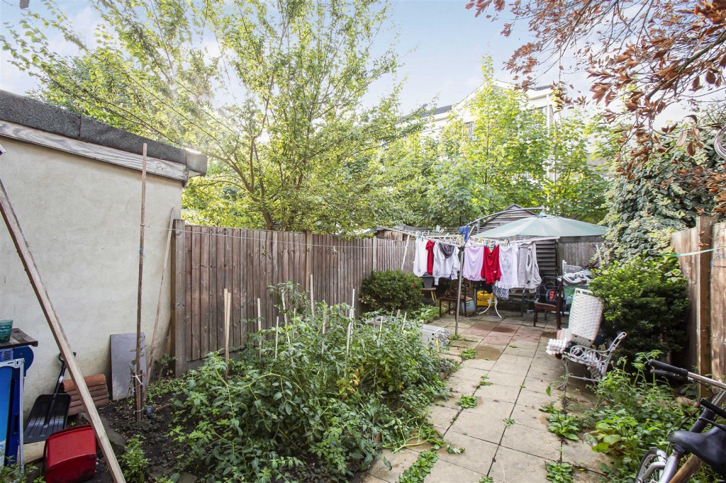 Waverley Road, Walthamstow, London, E17 3LQ