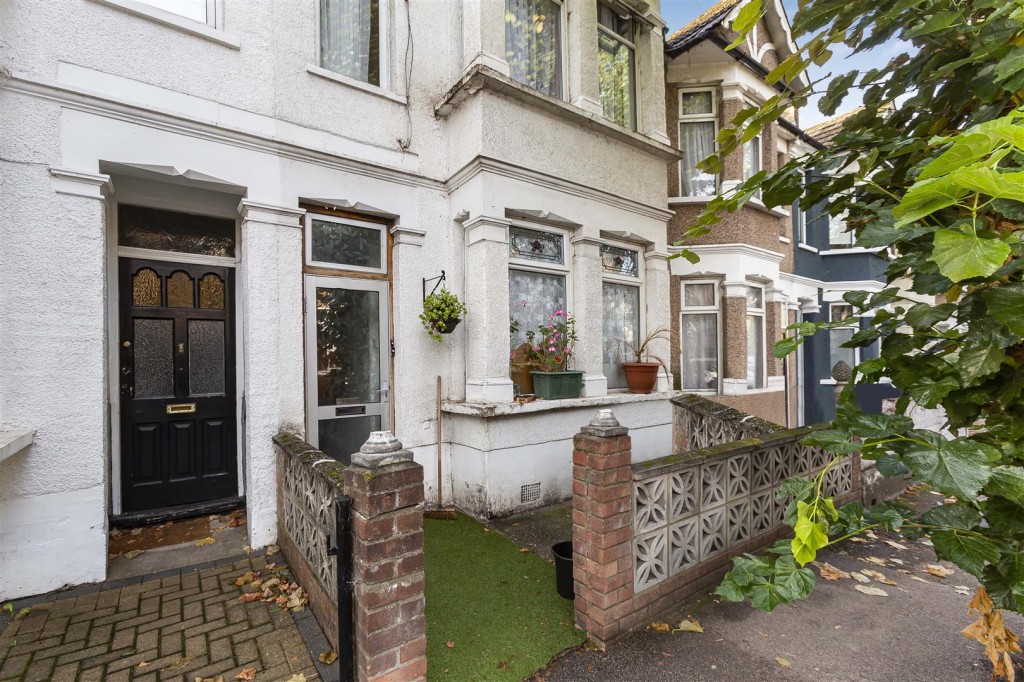 Waverley Road, Walthamstow, London, E17 3LQ