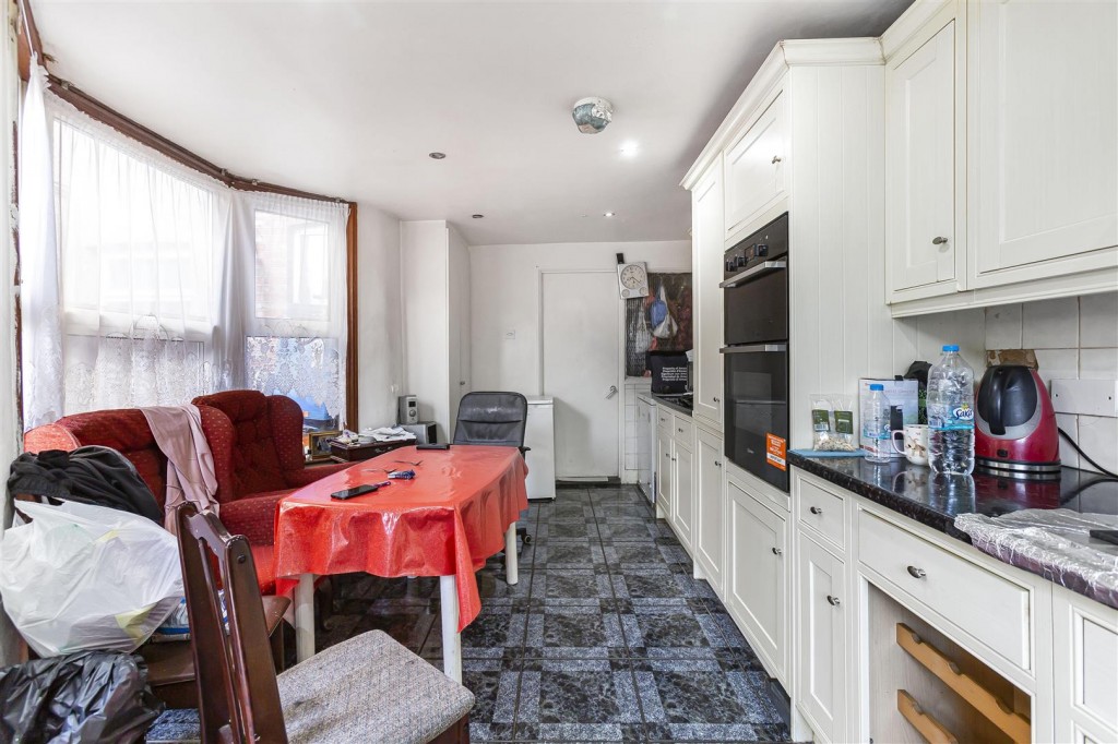 Waverley Road, Walthamstow, London, E17 3LQ