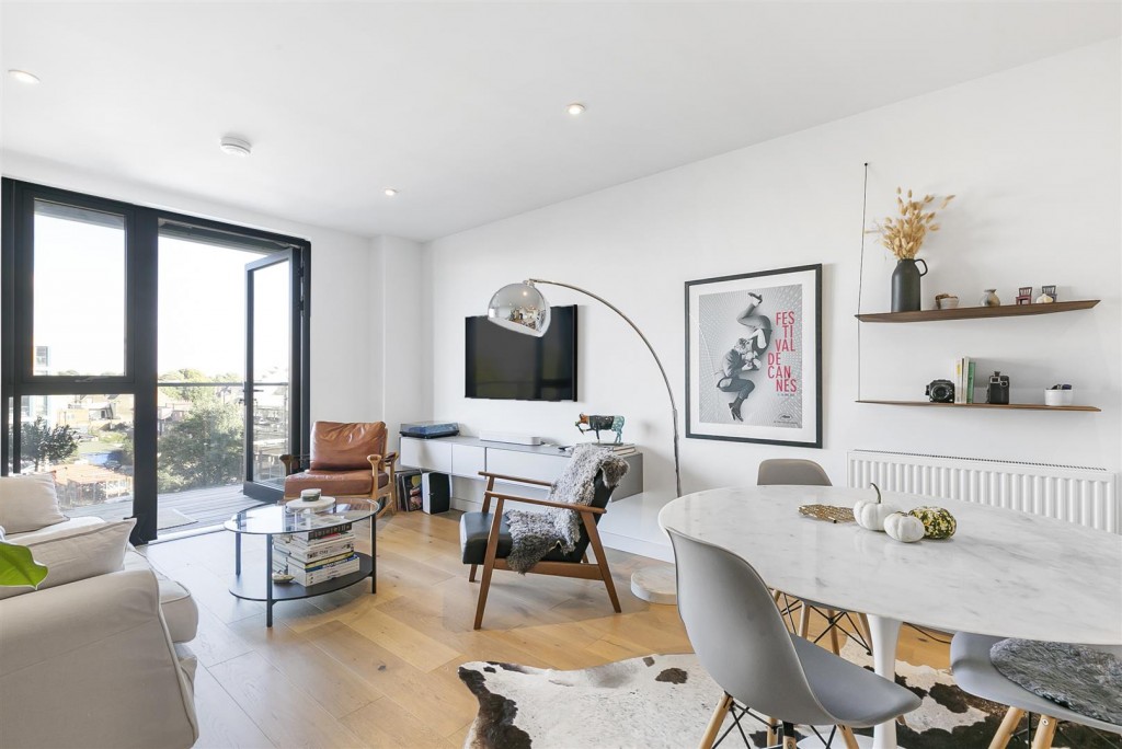 Gateway Apartments, Station Approach, Hoe Street, Walthamstow, London, E17