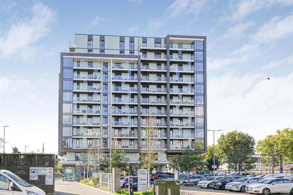 Gateway Apartments, Station Approach, Hoe Street, Walthamstow, London, E17