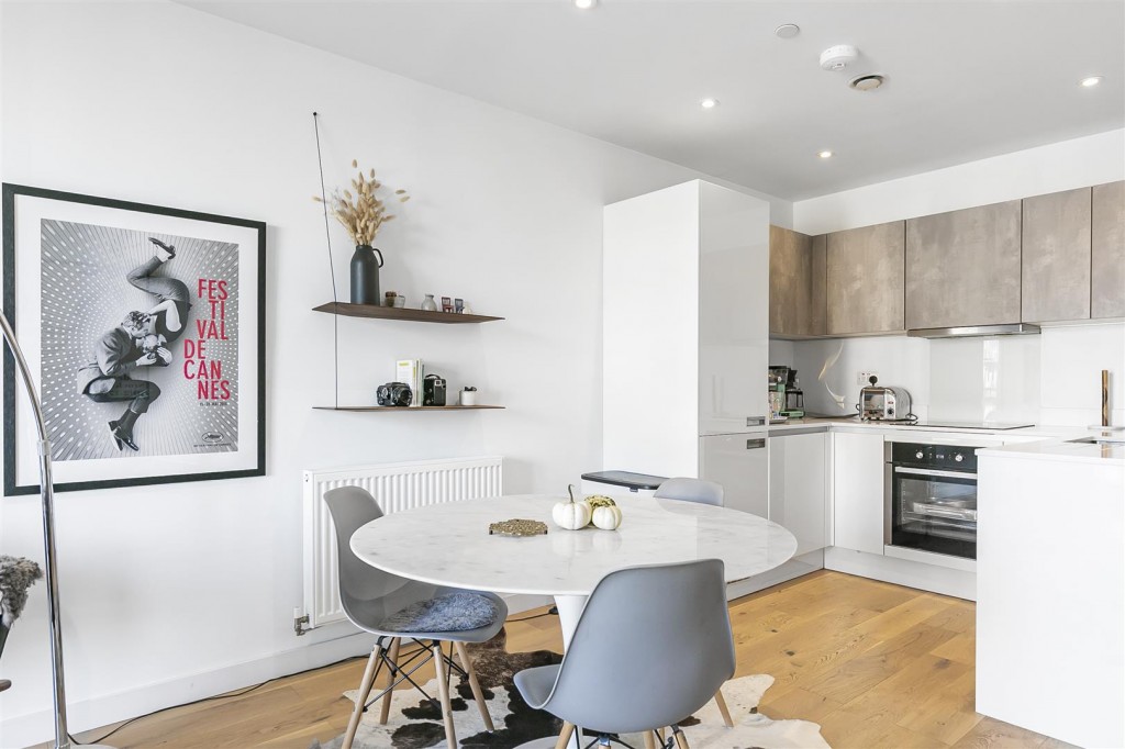 Gateway Apartments, Station Approach, Hoe Street, Walthamstow, London, E17