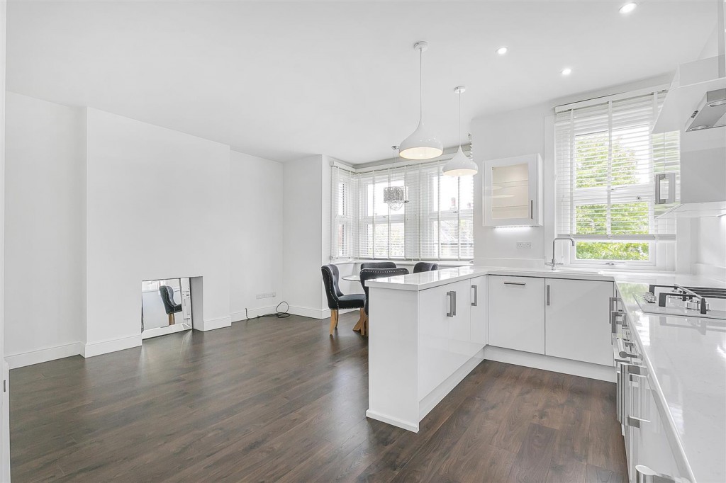Upper Walthamstow Road, Walthamstow, London, E17