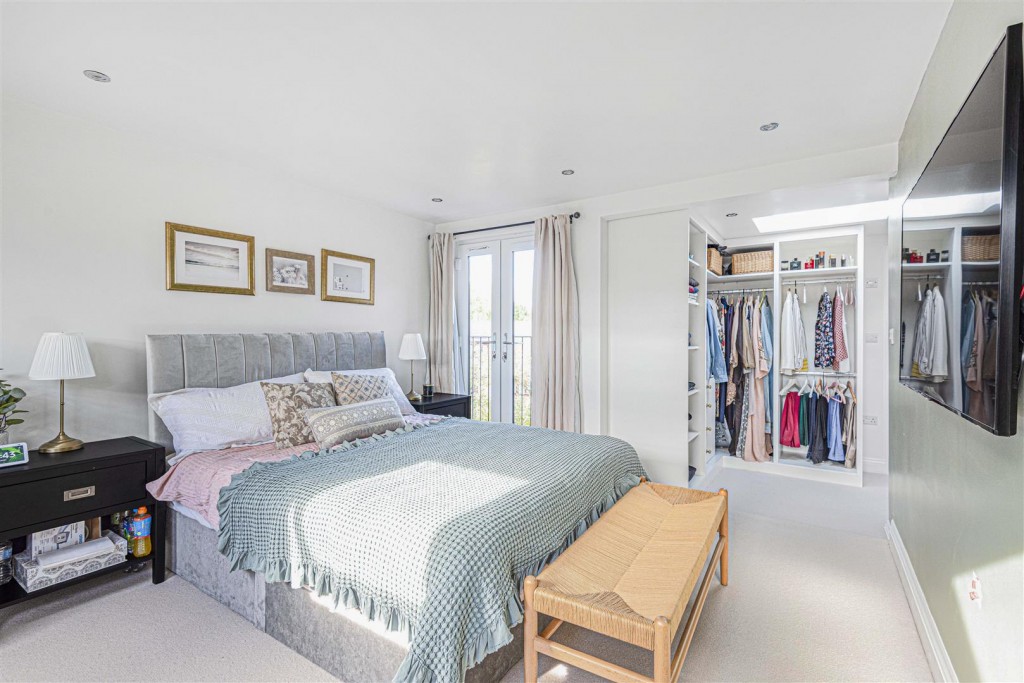 Ravenswood Road, Walthamstow, London, E17