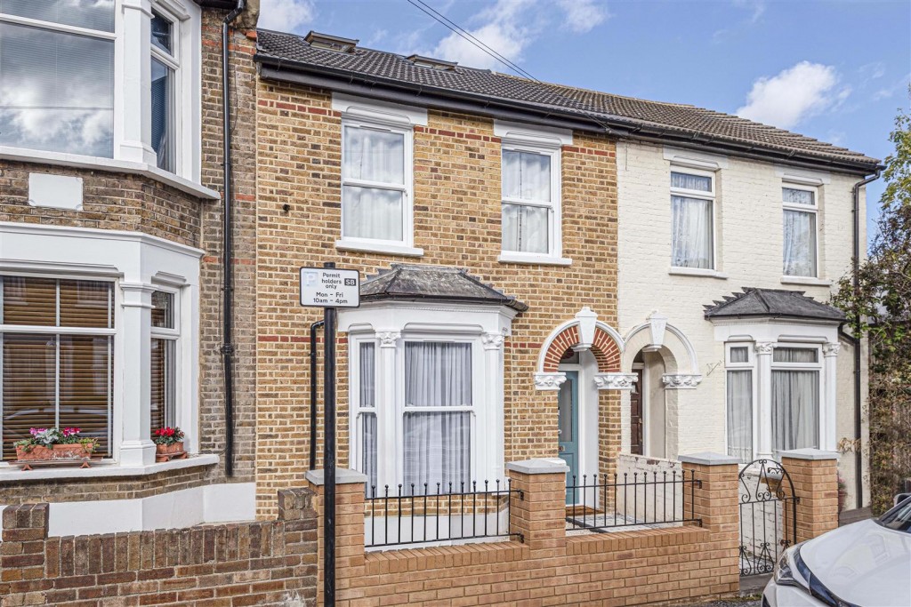 Ravenswood Road, Walthamstow, London, E17
