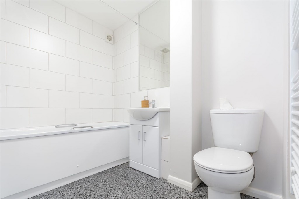 Luther King Close, Walthamstow, London, E17