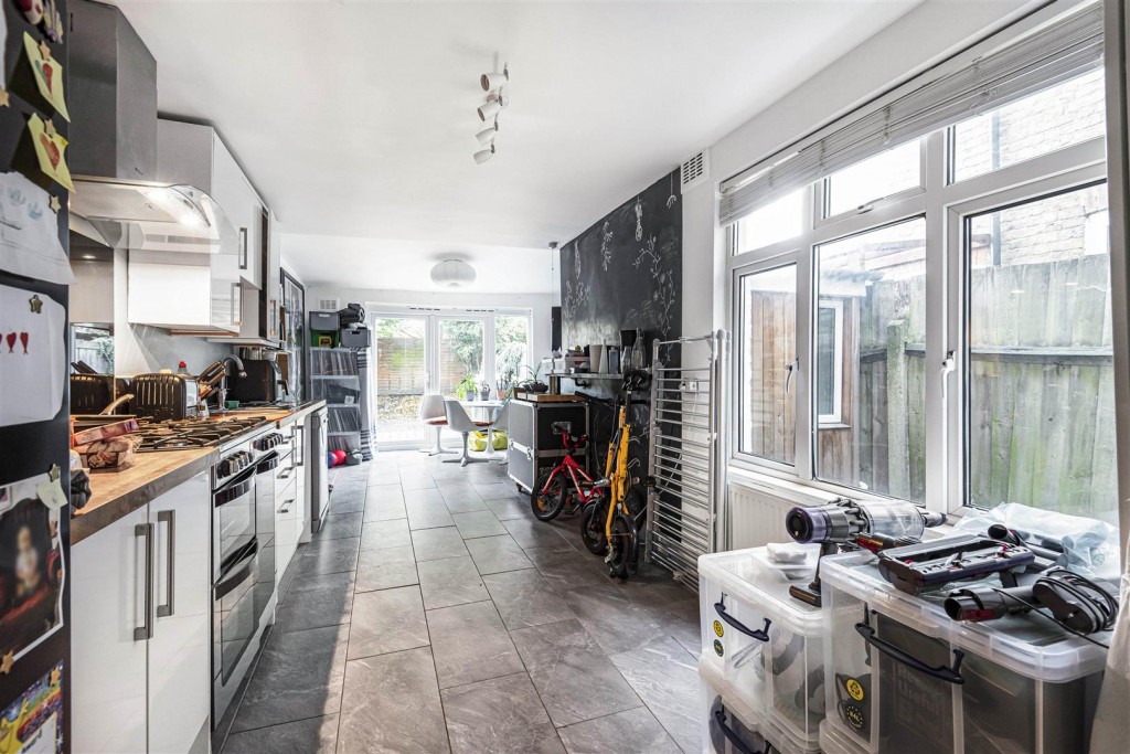 Carnarvon Road, Leyton, London, E10