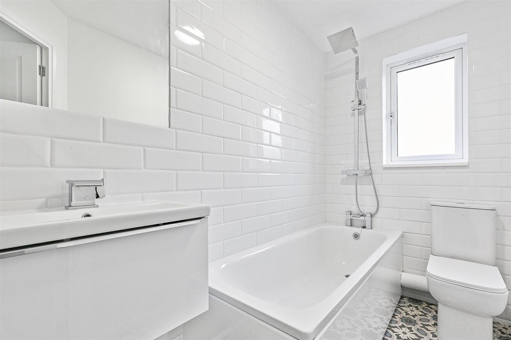 Green Pond Close, Walthamstow, London, E17