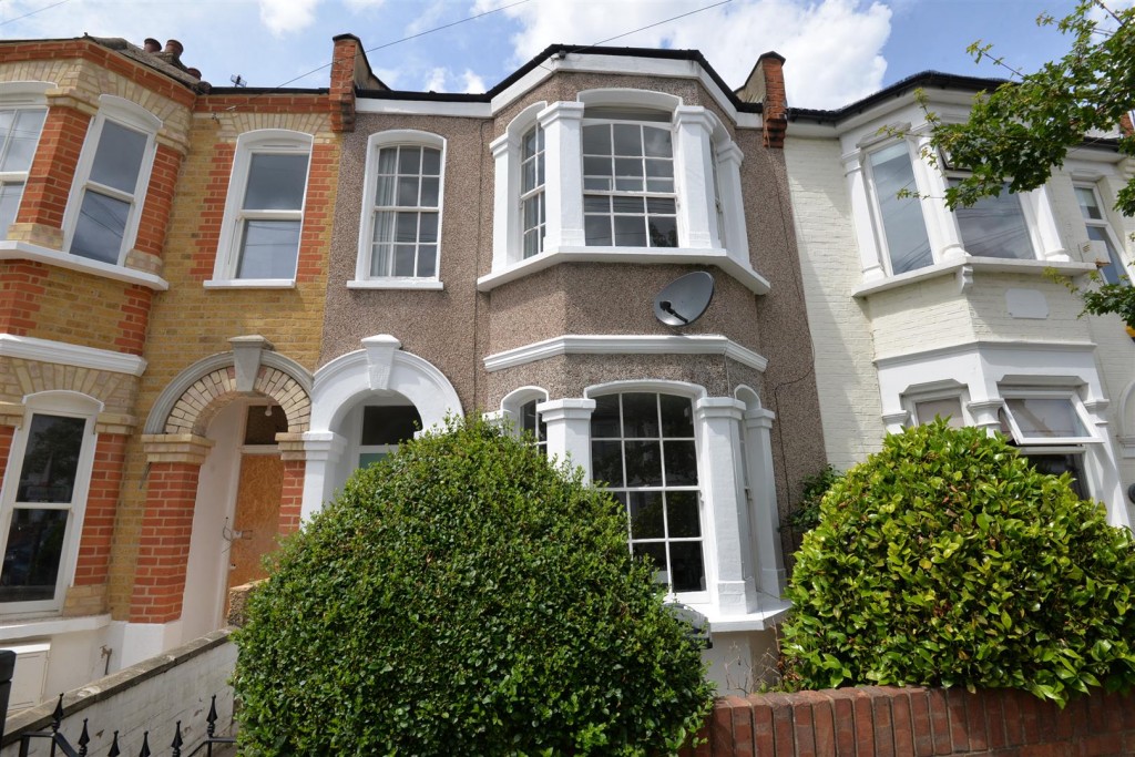 Chestnut Avenue South, Walthamstow, London, E17