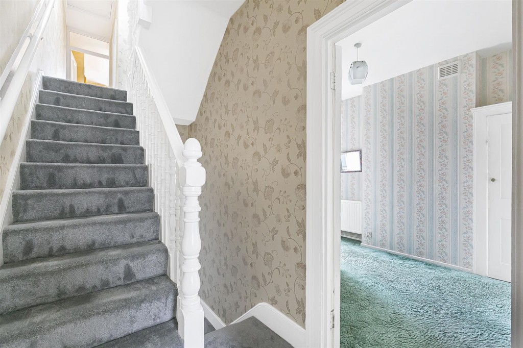 Chestnut Avenue South, Walthamstow, London, E17