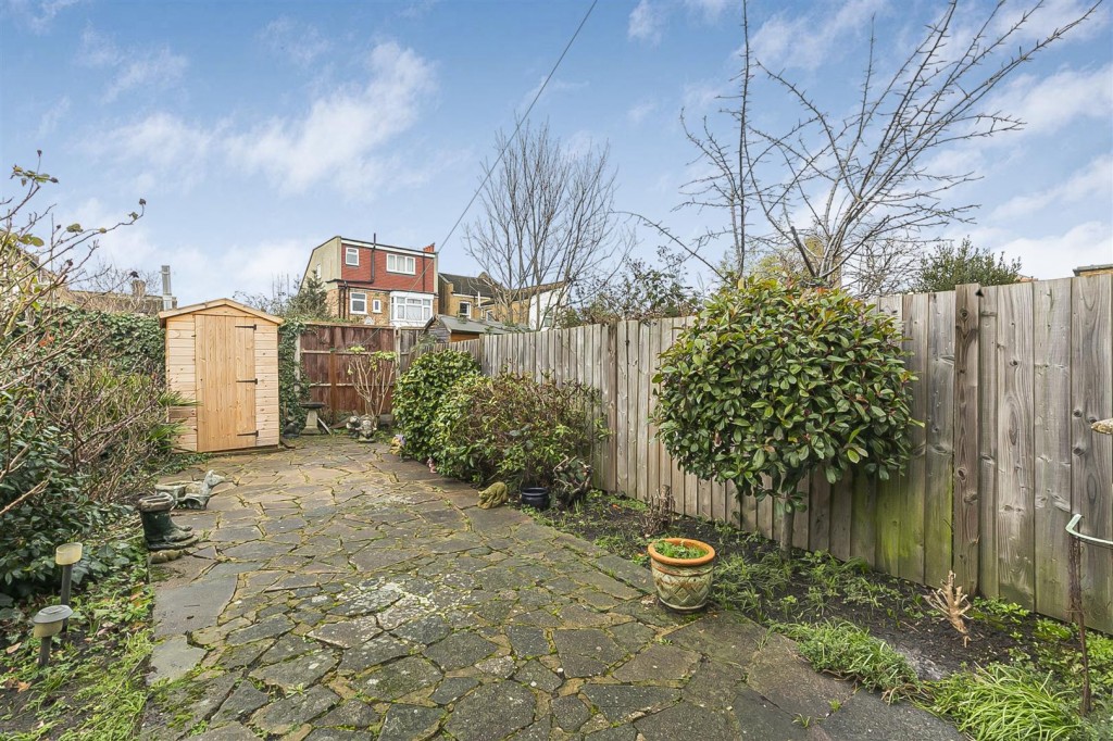 Chestnut Avenue South, Walthamstow, London, E17