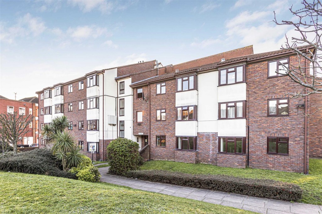 Churchbank, Teresa Mews, Walthamstow, London, E17