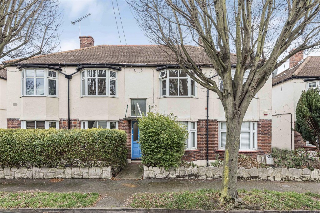 Bishops Close, Walthamstow, London, E17