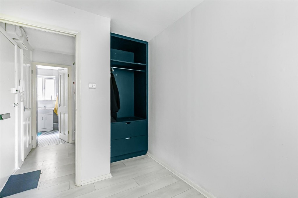 Liden Close, Walthamstow, London, E17