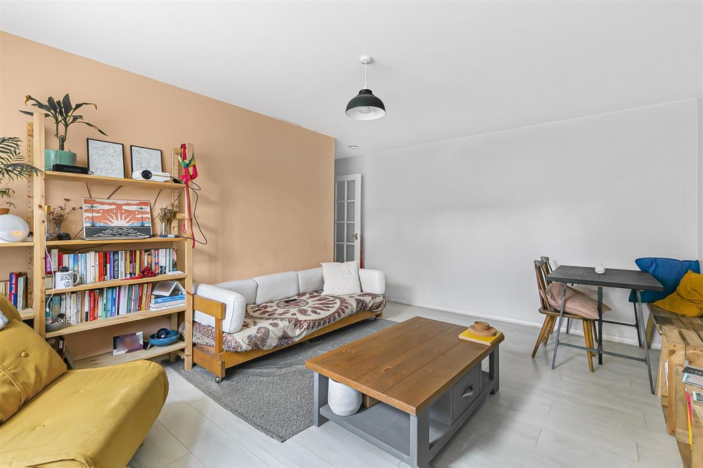 Liden Close, Walthamstow, London, E17