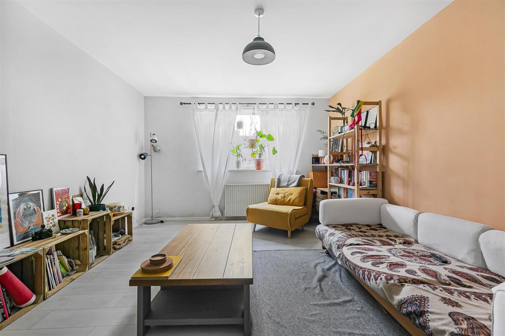 Liden Close, Walthamstow, London, E17