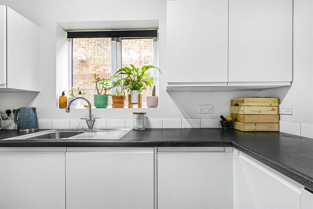 Liden Close, Walthamstow, London, E17